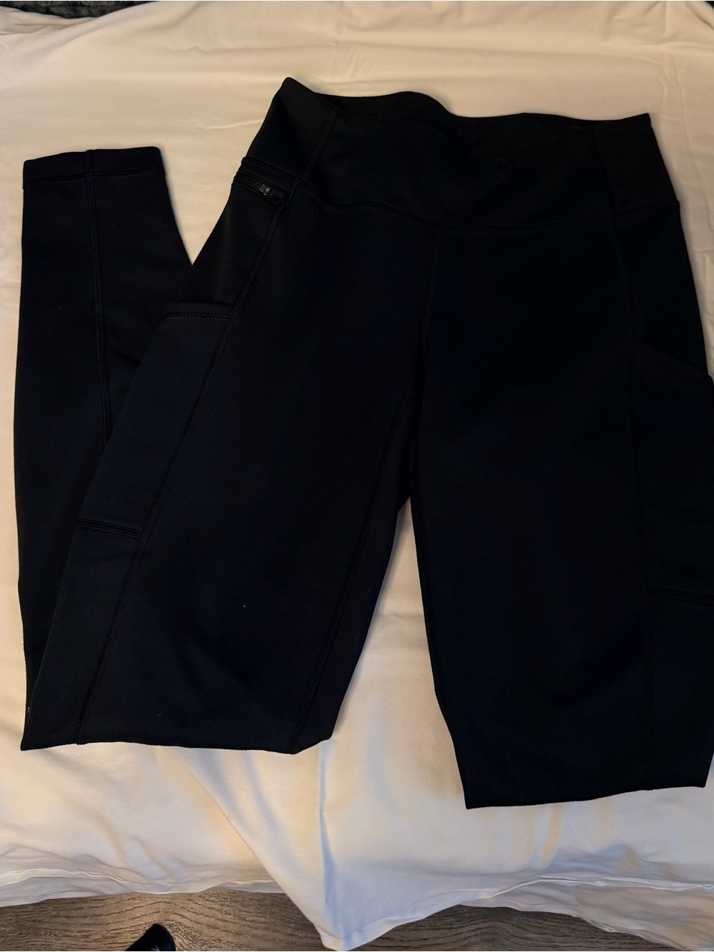 Patagonia Black High-Waist Active Leggings with Side Pockets